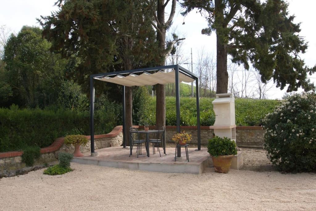 Casa Vacanze Podere San Giusto Вольтерра Екстер'єр фото